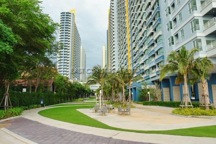 Lumpini Parkbeach Pattaya Pool View Jomtien Beach Exterior photo